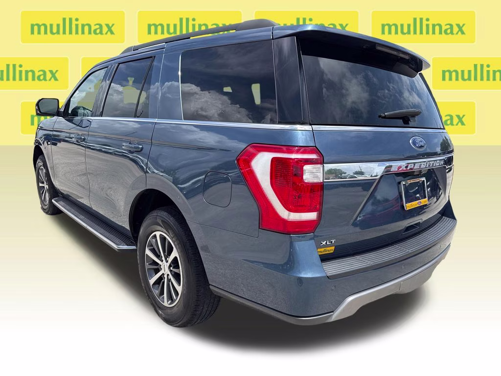2020 Blue Metallic Ford Expedition XLT RWD SUV