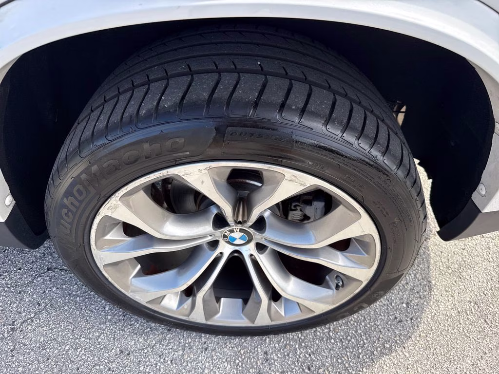 2017 Mineral White Metallic BMW X5 sDrive35i RWD SUV