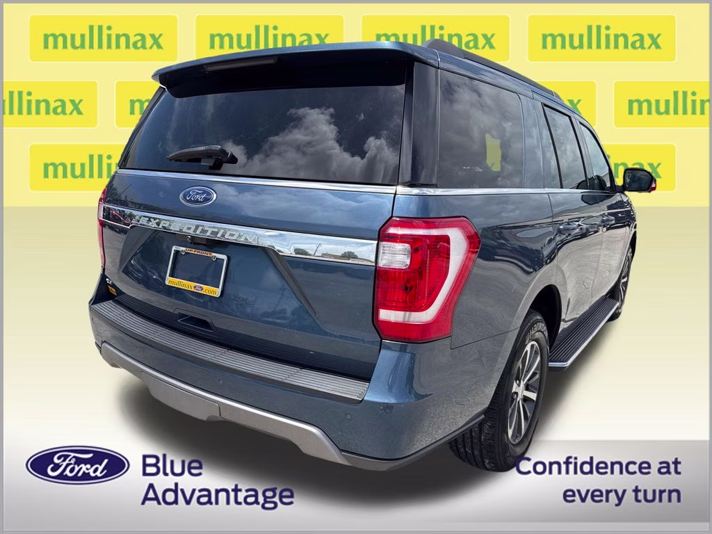 2020 Blue Metallic Ford Expedition XLT RWD SUV