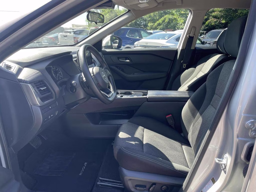2024 Brilliant Silver Metallic Nissan Rogue SV FWD SUV