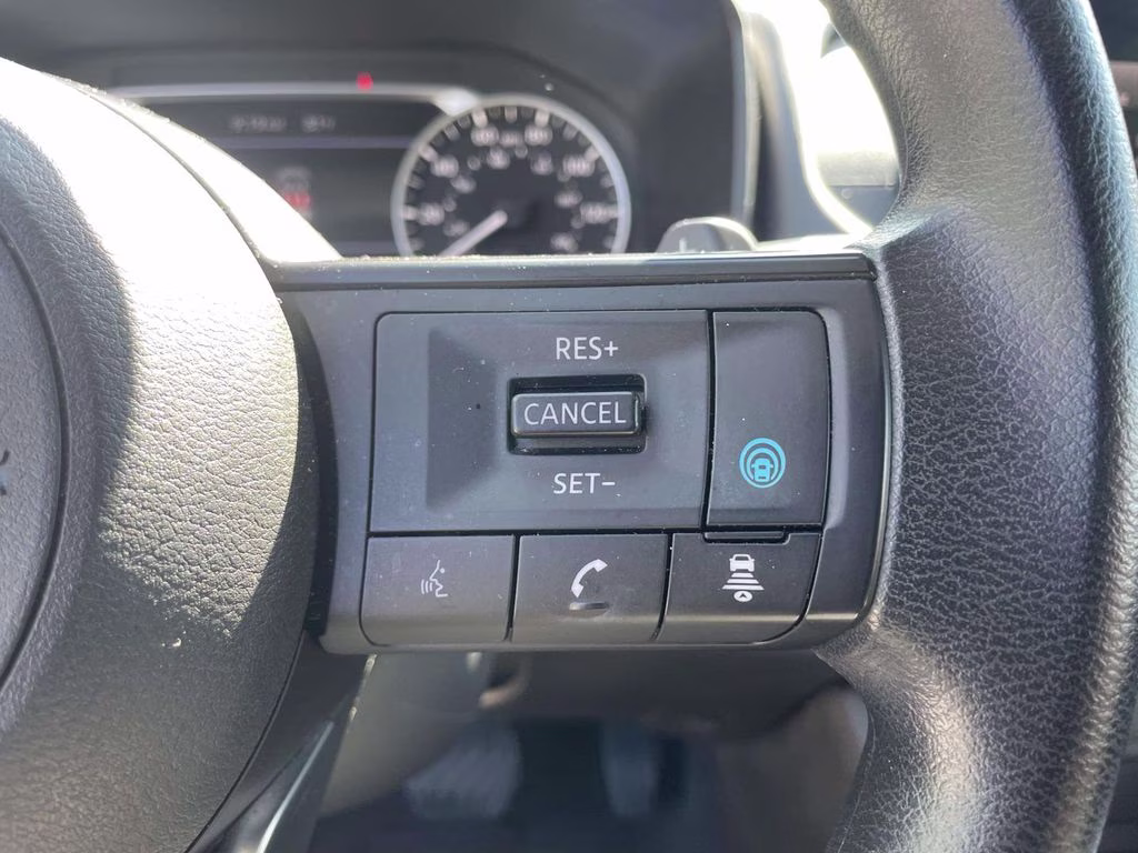 2024 Brilliant Silver Metallic Nissan Rogue SV FWD SUV