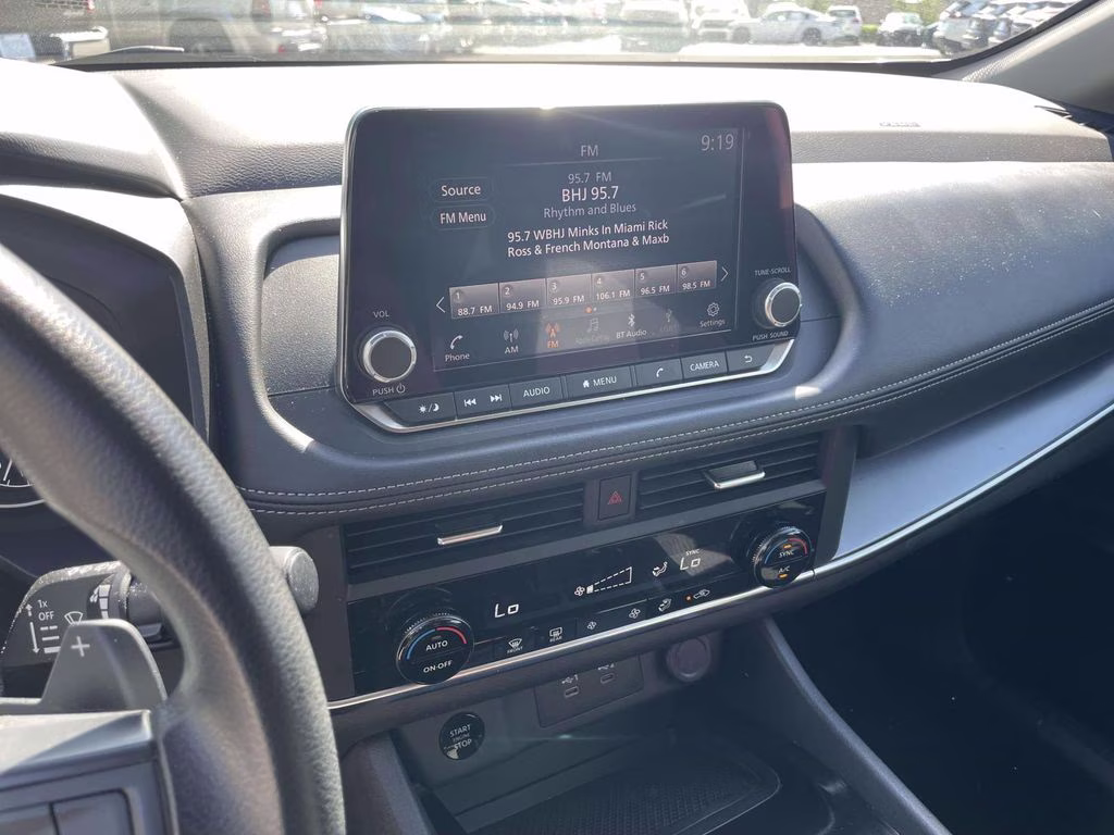2024 Brilliant Silver Metallic Nissan Rogue SV FWD SUV