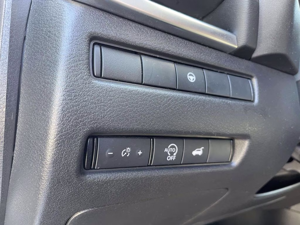 2024 Brilliant Silver Metallic Nissan Rogue SV FWD SUV