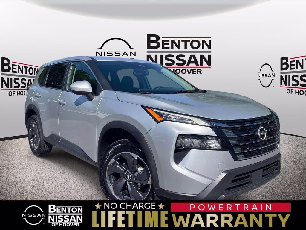 2024 Nissan Rogue SV FWD's photo