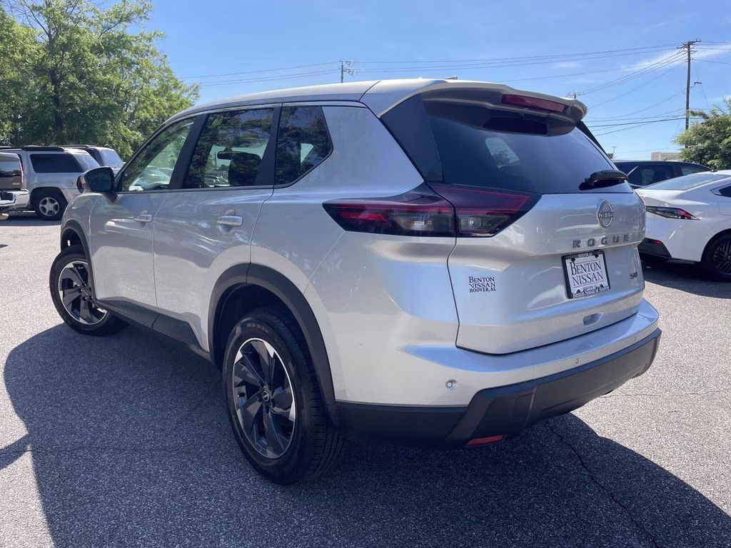 2024 Brilliant Silver Metallic Nissan Rogue SV FWD SUV