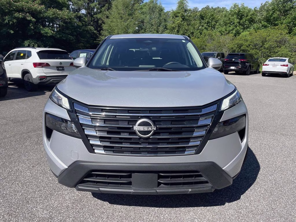 2024 Brilliant Silver Metallic Nissan Rogue SV FWD SUV