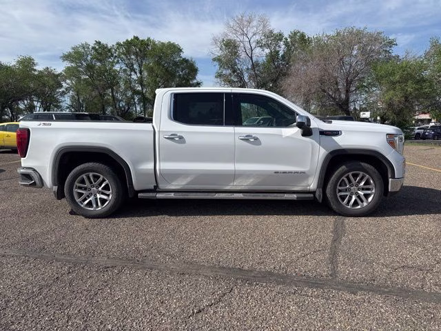 2022 Summit White GMC Sierra 1500 Limited SLT 4X4 Truck