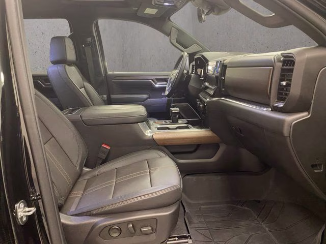 2024 Black Chevrolet Silverado 1500 High Country 4X4 Truck