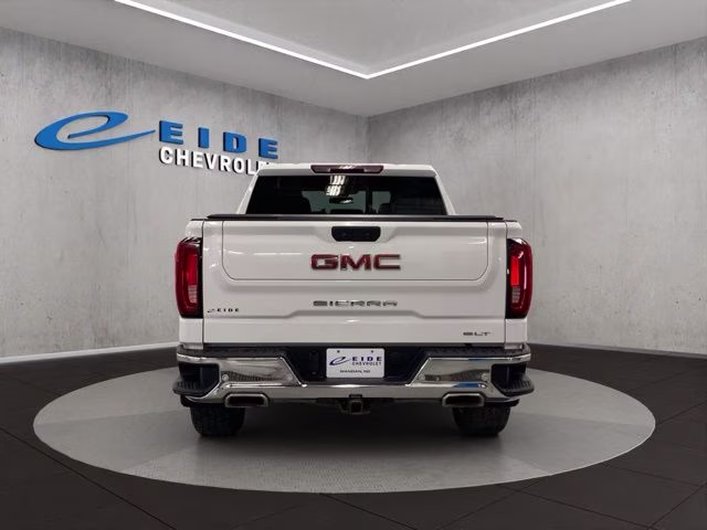 2022 Summit White GMC Sierra 1500 Limited SLT 4X4 Truck