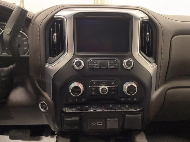 2022 Summit White GMC Sierra 1500 Limited SLT 4X4 Truck