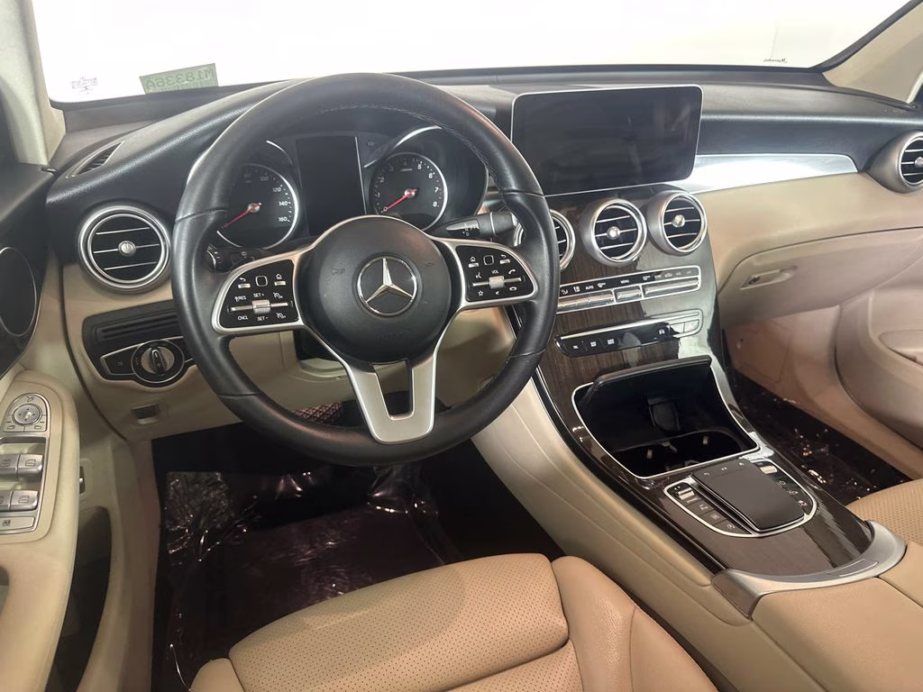 2022 Polar White Mercedes-Benz GLC GLC 300 RWD SUV
