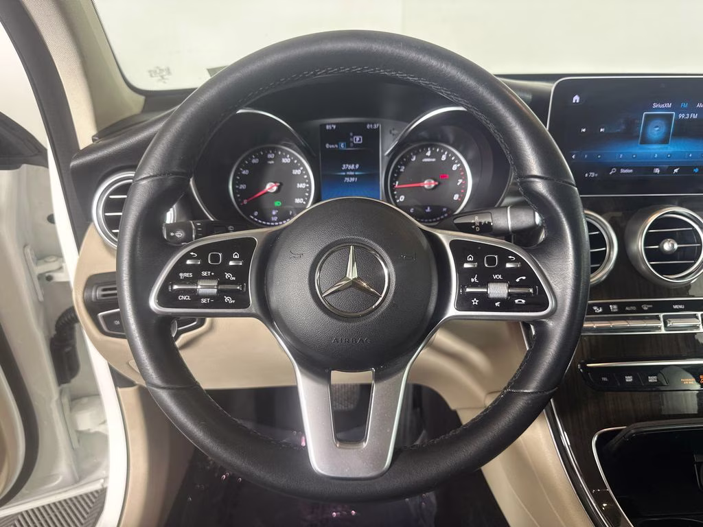 2022 Polar White Mercedes-Benz GLC GLC 300 RWD SUV