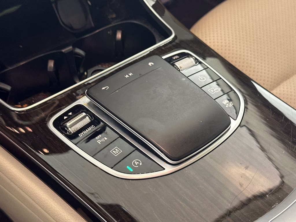2022 White Mercedes-Benz GLC GLC 300 RWD SUV