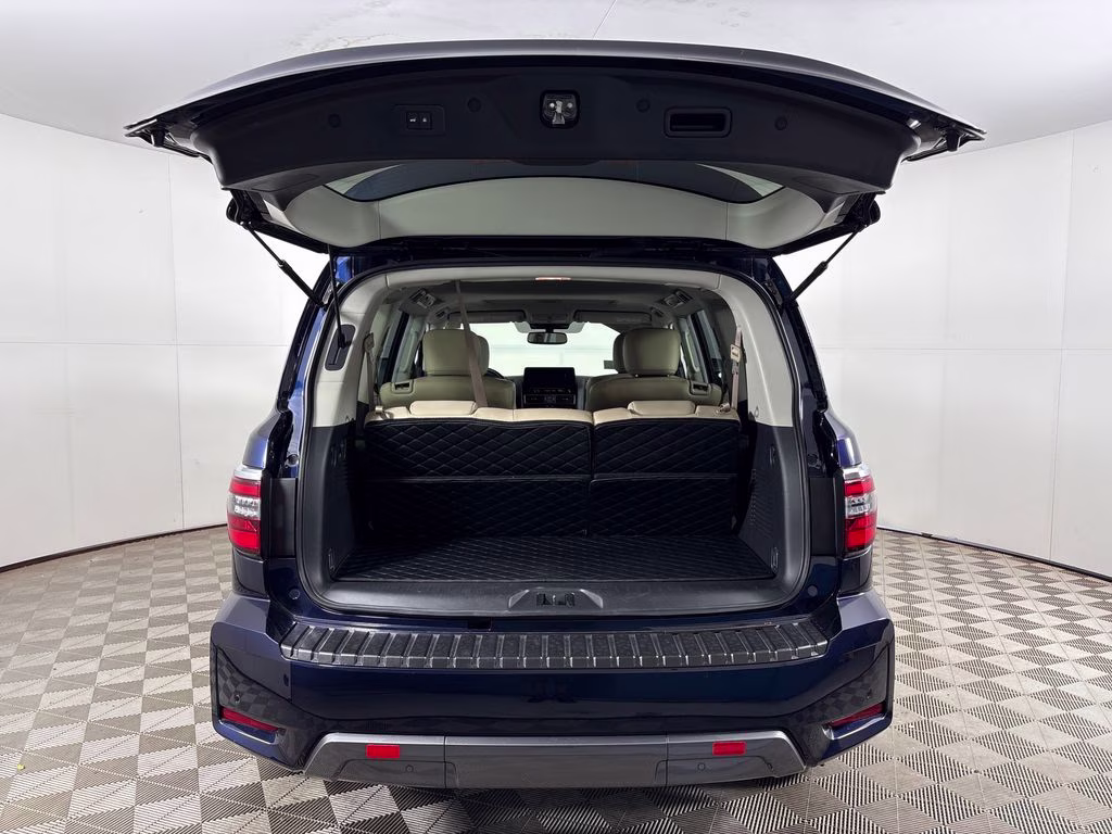 2024 Hermosa Blue Pearl Nissan Armada SL 4X4 SUV