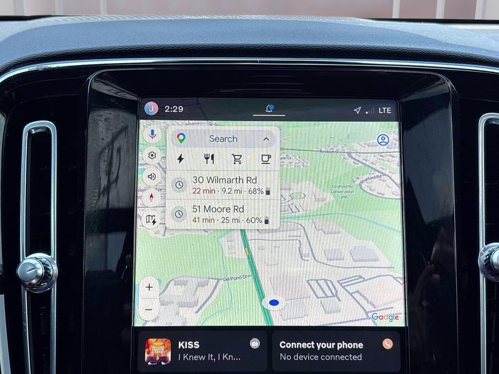 2021 Crystal White Volvo XC40 Recharge Pure Electric P8 AWD SUV