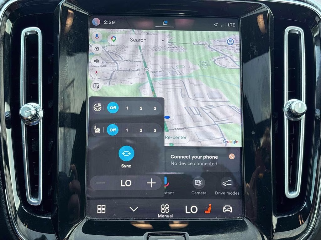 2021 Crystal White Volvo XC40 Recharge Pure Electric P8 AWD SUV