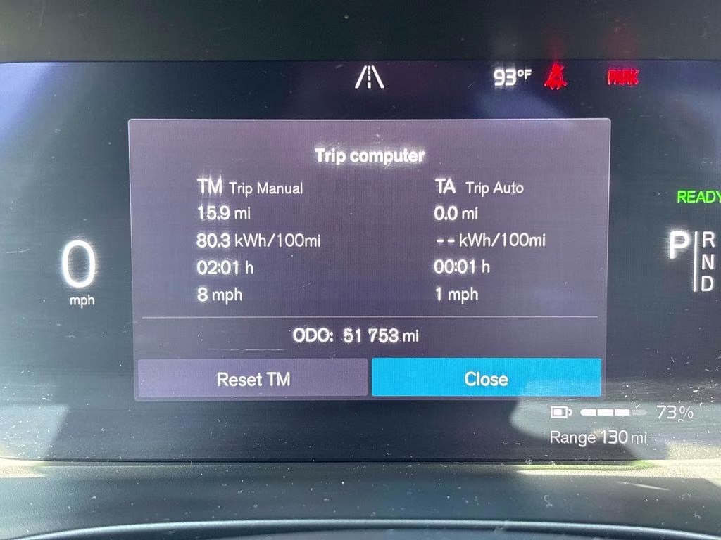 2021 Crystal White Volvo XC40 Recharge Pure Electric P8 AWD SUV