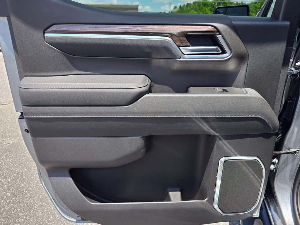 2026 Sterling Gray Metallic Chevrolet Silverado 1500 RST 4X4 Truck