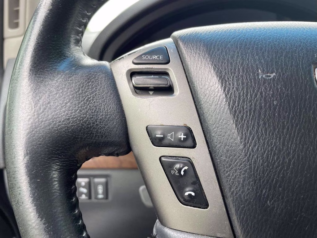 2013 Gun Metallic Pearl Metallic Nissan Armada SL RWD SUV