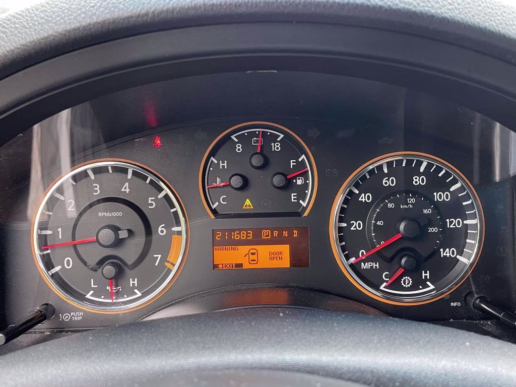 2013 Gun Metallic Pearl Metallic Nissan Armada SL RWD SUV