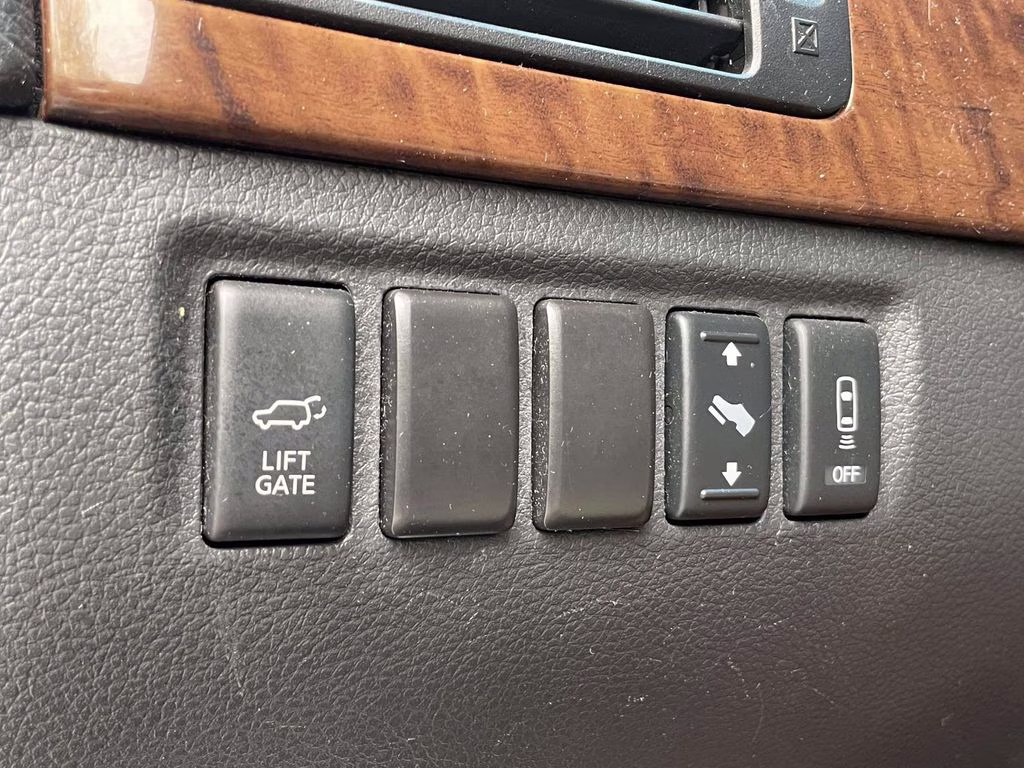 2013 Gun Metallic Pearl Metallic Nissan Armada SL RWD SUV