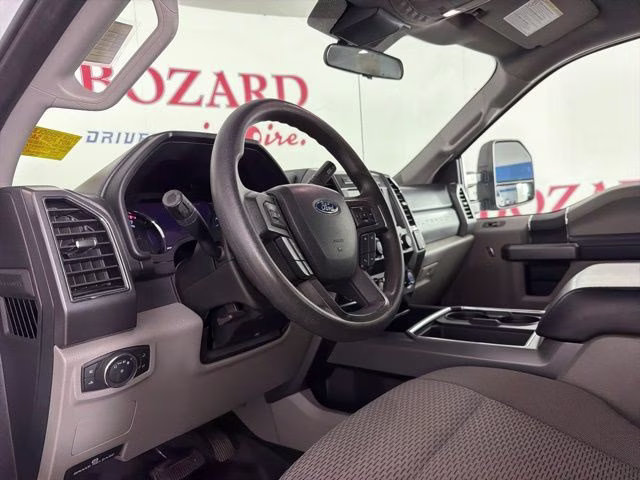 2021 Oxford White Ford Super Duty F-250 SRW XLT 4X4 Truck