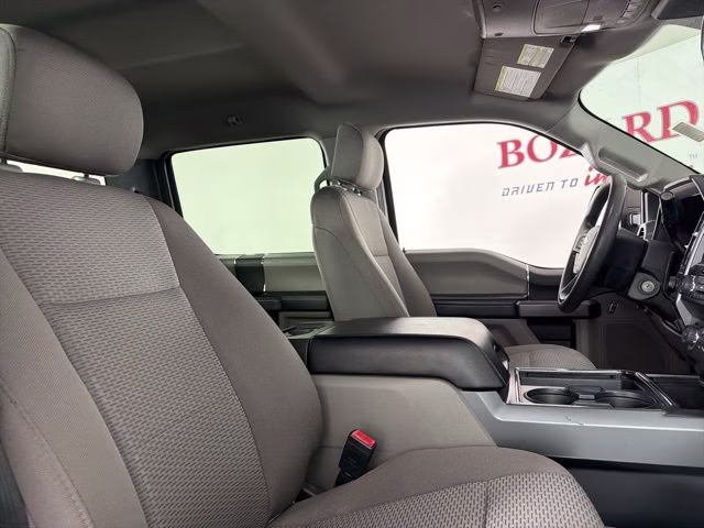 2021 Oxford White Ford Super Duty F-250 SRW XLT 4X4 Truck