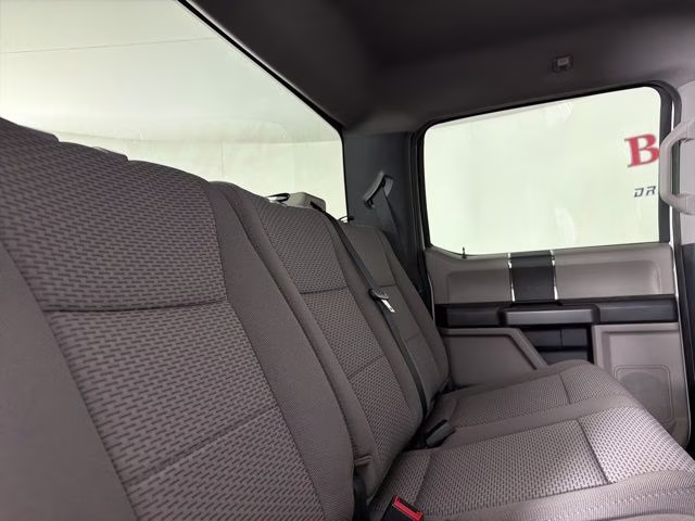 2021 Oxford White Ford Super Duty F-250 SRW XLT 4X4 Truck