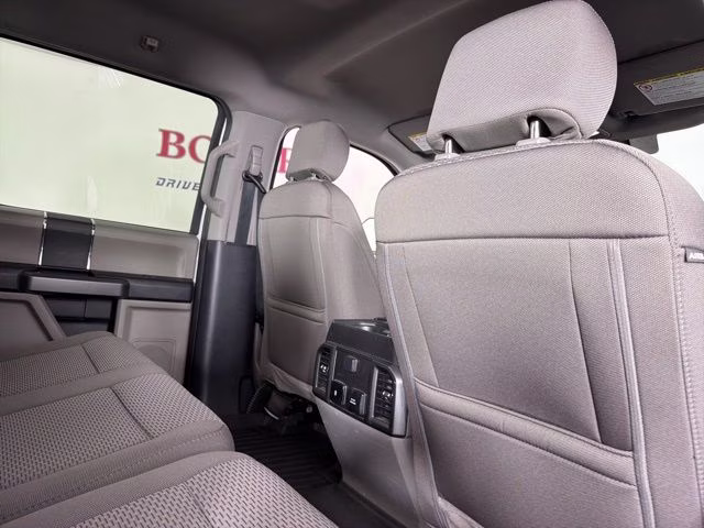 2021 Oxford White Ford Super Duty F-250 SRW XLT 4X4 Truck