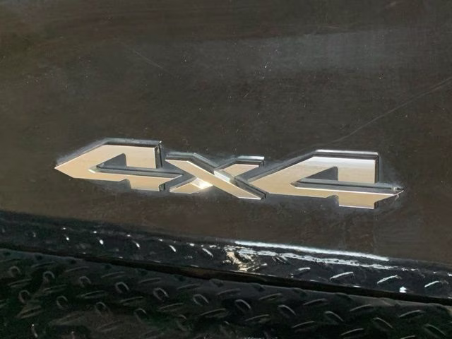 2022 Diamond Black Crystal Pearlcoat Ram 2500 Tradesman 4X4 Truck