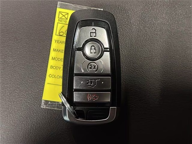2026 Star White Metallic Tri-Coat Ford Explorer Platinum 4X4 SUV