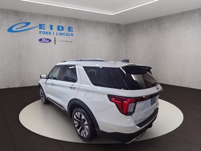 2026 Star White Metallic Tri-Coat Ford Explorer Platinum 4X4 SUV