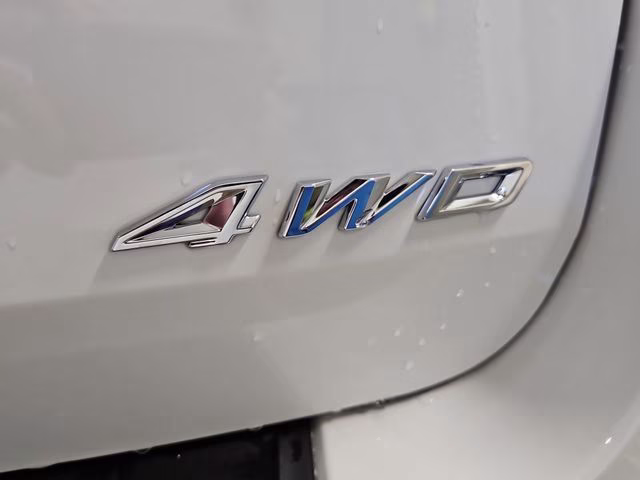 2026 Star White Metallic Tri-Coat Ford Explorer Platinum 4X4 SUV