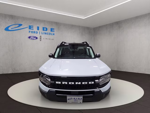 2026 Space White Metallic Ford Bronco Sport Outer Banks 4X4 SUV