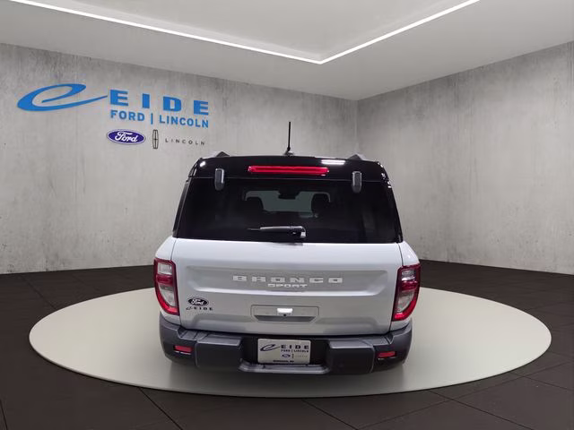 2026 Space White Metallic Ford Bronco Sport Outer Banks 4X4 SUV