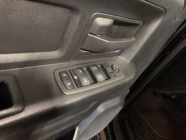 2022 Diamond Black Crystal Pearlcoat Ram 2500 Tradesman 4X4 Truck
