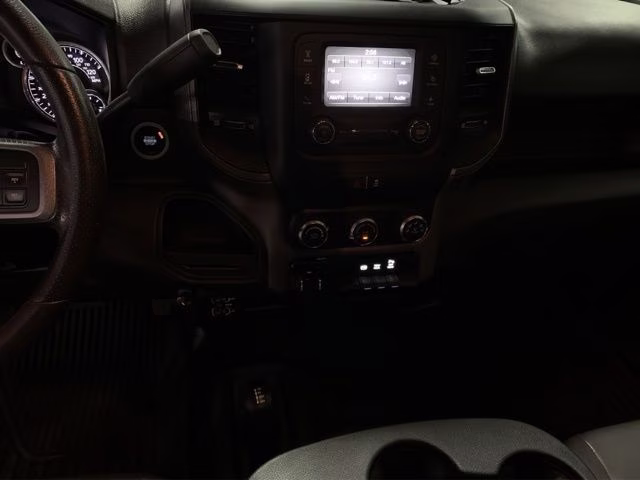 2022 Diamond Black Crystal Pearlcoat Ram 2500 Tradesman 4X4 Truck