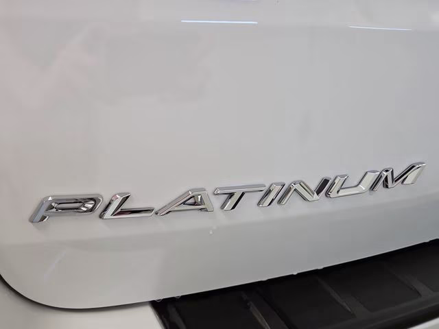 2026 Star White Metallic Tri-Coat Ford Explorer Platinum 4X4 SUV