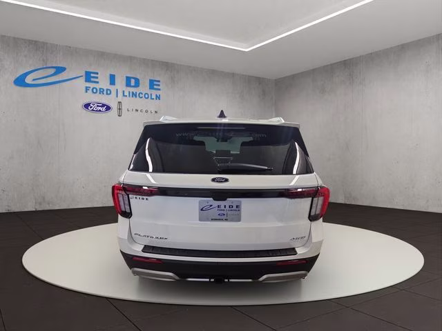 2026 Star White Metallic Tri-Coat Ford Explorer Platinum 4X4 SUV