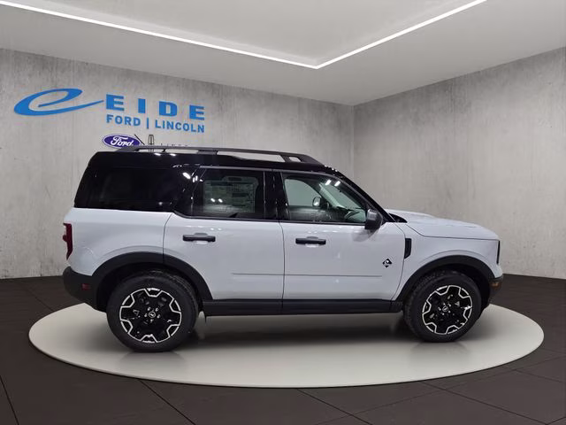 2026 Space White Metallic Ford Bronco Sport Outer Banks 4X4 SUV