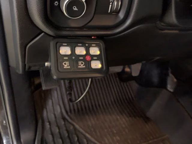 2022 Diamond Black Crystal Pearlcoat Ram 2500 Tradesman 4X4 Truck