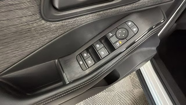 2022 Glacier White Nissan Rogue S FWD SUV