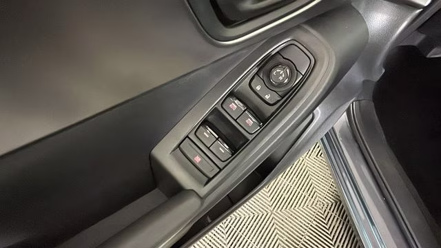 2022 Glacier White Nissan Rogue S FWD SUV