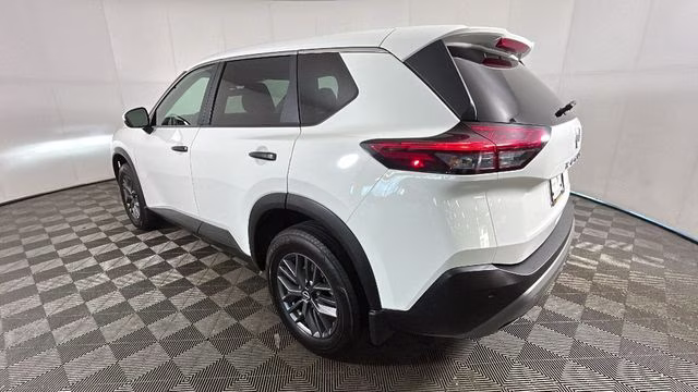 2022 Glacier White Nissan Rogue S FWD SUV