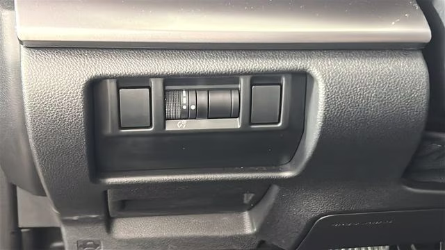2022 Glacier White Nissan Rogue S FWD SUV