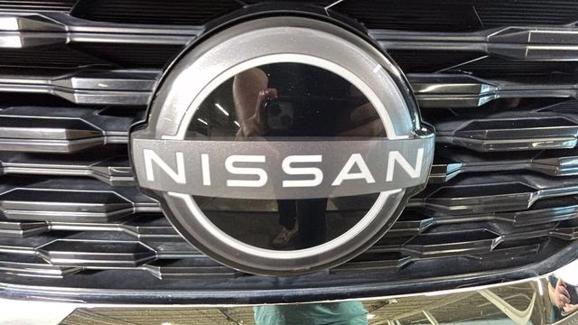 2022 Glacier White Nissan Rogue S FWD SUV