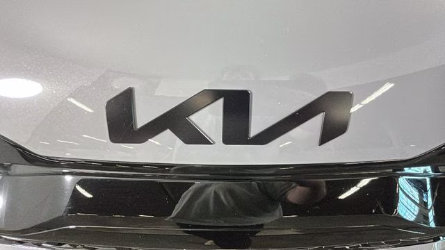 2025 Wolf Gray Kia Sportage X-Line AWD SUV