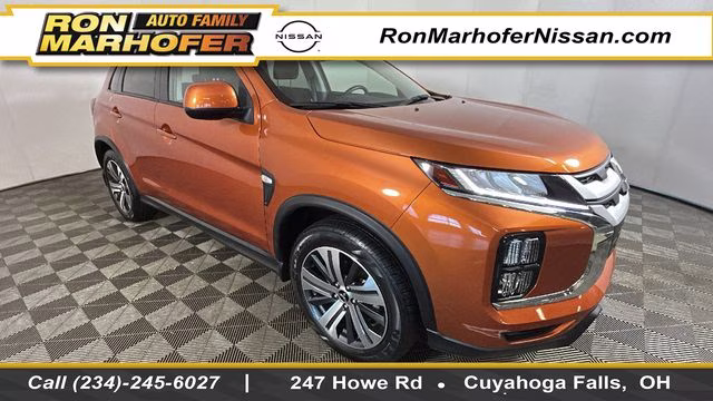 2024 Sunshine Orange Metallic Mitsubishi Outlander Sport 2.0 ES 4X4 SUV