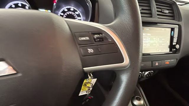 2024 Sunshine Orange Metallic Mitsubishi Outlander Sport 2.0 ES 4X4 SUV