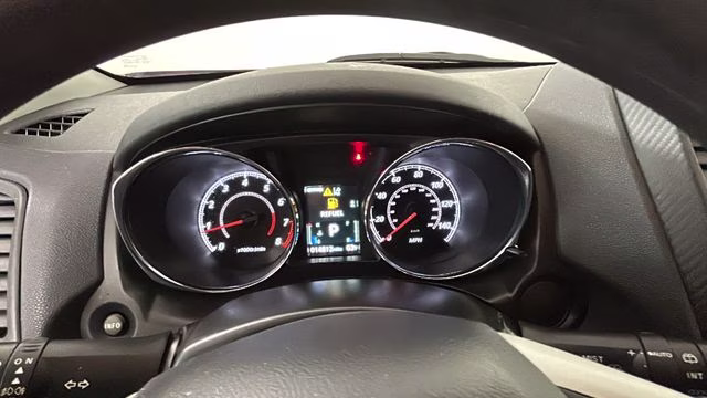 2024 Sunshine Orange Metallic Mitsubishi Outlander Sport 2.0 ES 4X4 SUV